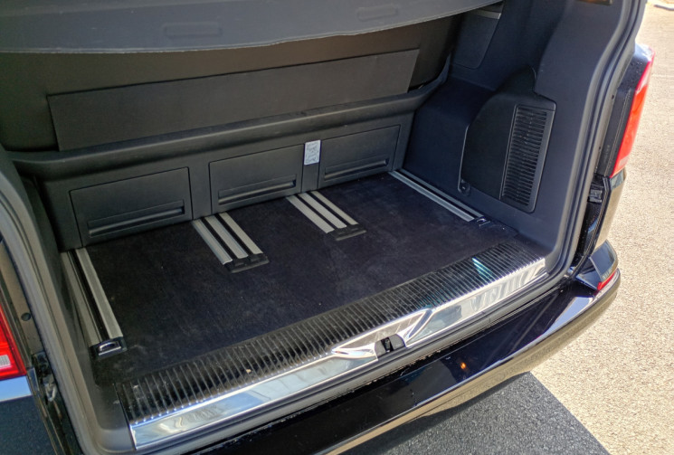 Volkswagen Multivan 2.0 TDI 204 7 Places DSG7 Carat Edition avec Attelage