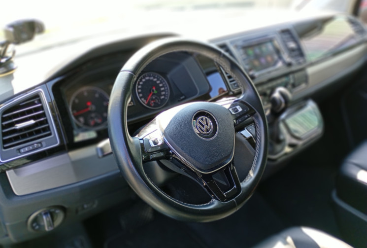 Volkswagen Multivan 2.0 TDI 204 7 Places DSG7 Carat Edition avec Attelage