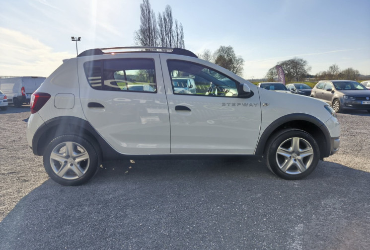 Dacia Sandero STEPWAY 0.9 TCE 90 CH PRESTIGE 1ERE MAIN