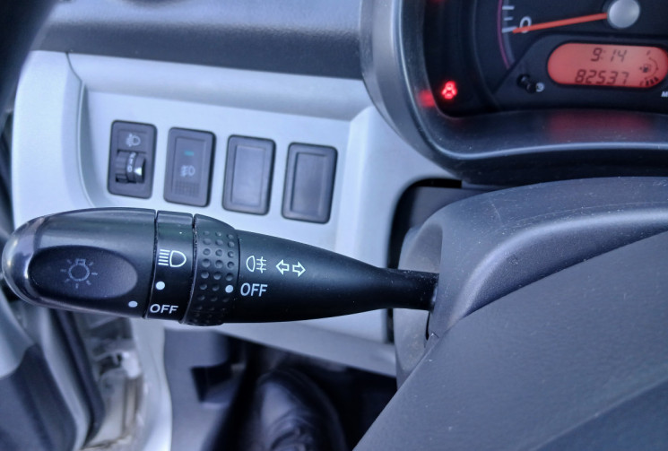 Nissan PIXO 1.0 i 12V 68 cv ACENTA