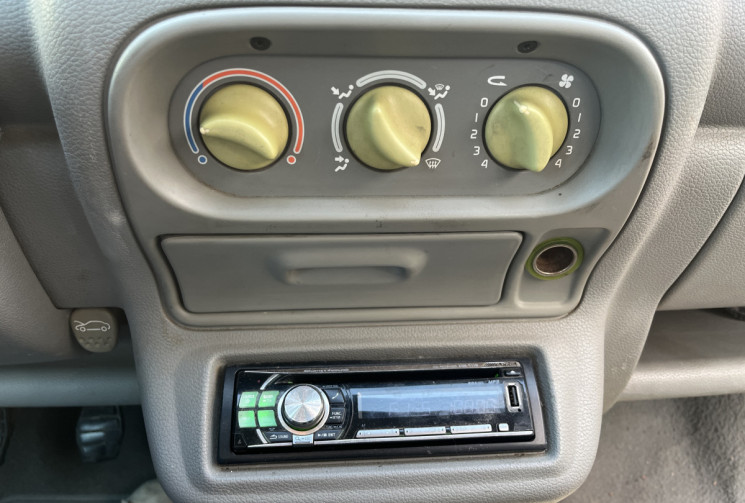 Renault Twingo 1.2 60ch// GARANTIE 6 MOIS // Peinture Complète Saumon + Toit noir // Jantes Clio 16S