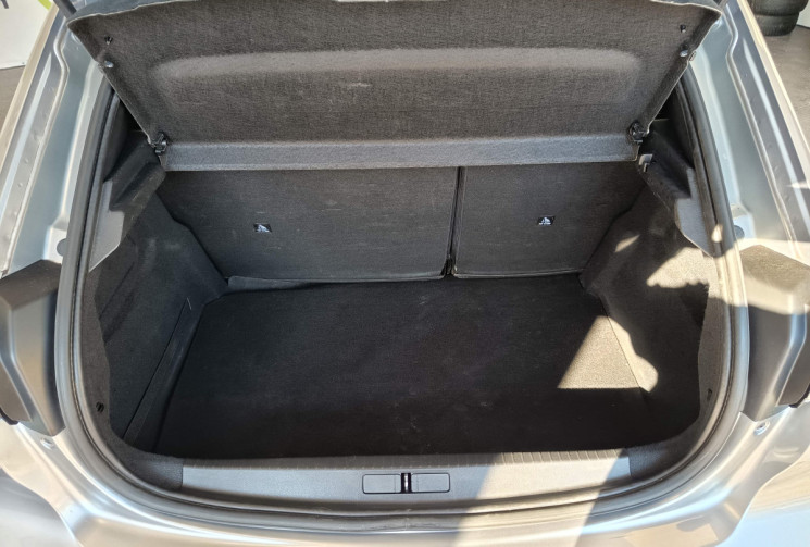 Peugeot 208 PHASE 2 1.5 blue HDI 100 SS ACTIVE BUSINESS ENTRETIEN A JOUR VEHICULE GARANTI 6 MOIS