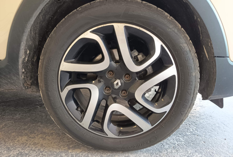 Renault Captur 1.5 DCI 90CV ENTRETIEN A JOUR DISTRI NEUVE VEHICULE GARANTIE 6 MOIS