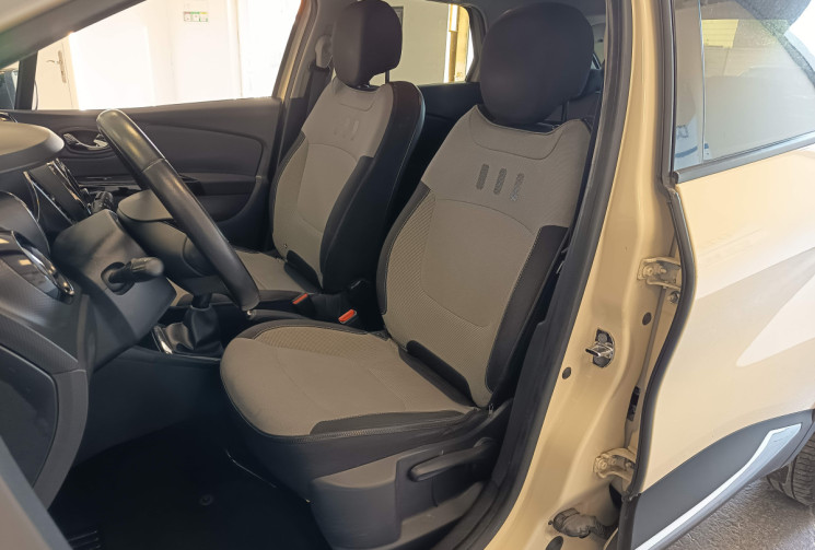 Renault Captur 1.5 DCI 90CV ENTRETIEN A JOUR DISTRI NEUVE VEHICULE GARANTIE 6 MOIS