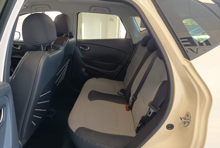 Renault Captur 1.5 DCI 90CV ENTRETIEN A JOUR DISTRI NEUVE VEHICULE GARANTIE 6 MOIS