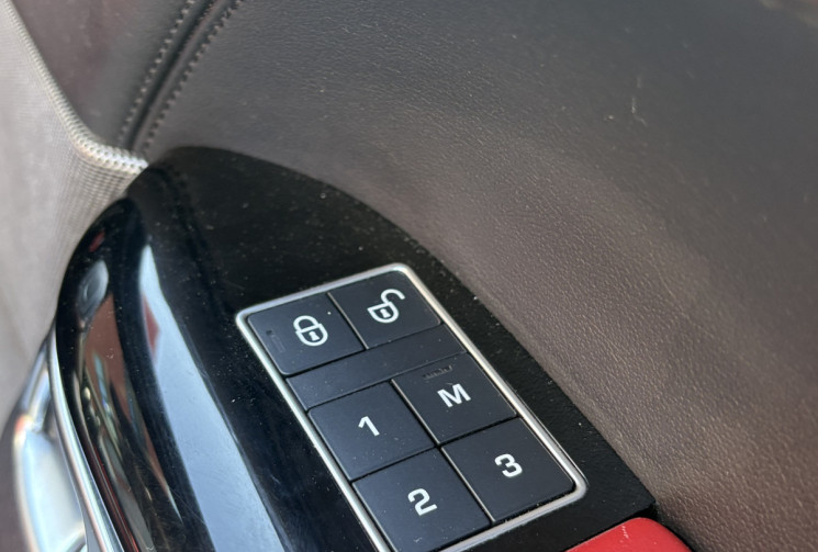 Land-Rover Range Rover Sport V8 HSE 340cv / Révisé / Nombreuses options / 4x4 TDV8 