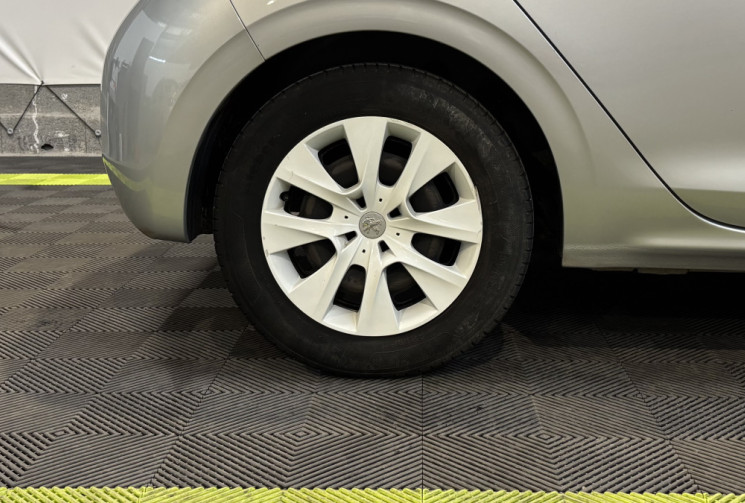 Peugeot 208 1.2 68ch Like - Distribution neuve 