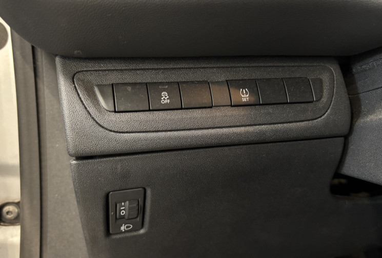 Peugeot 208 1.2 PureTech 68ch Like 5P