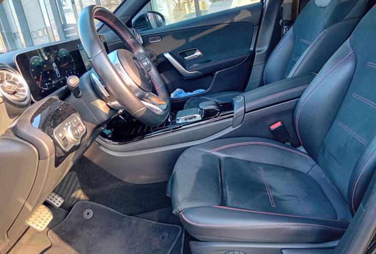 Mercedes CLASSE A BERLINE 180 d 116 ch AMG Line 7G-DCT - Sièges chauffants - Leds Multicouleurs -