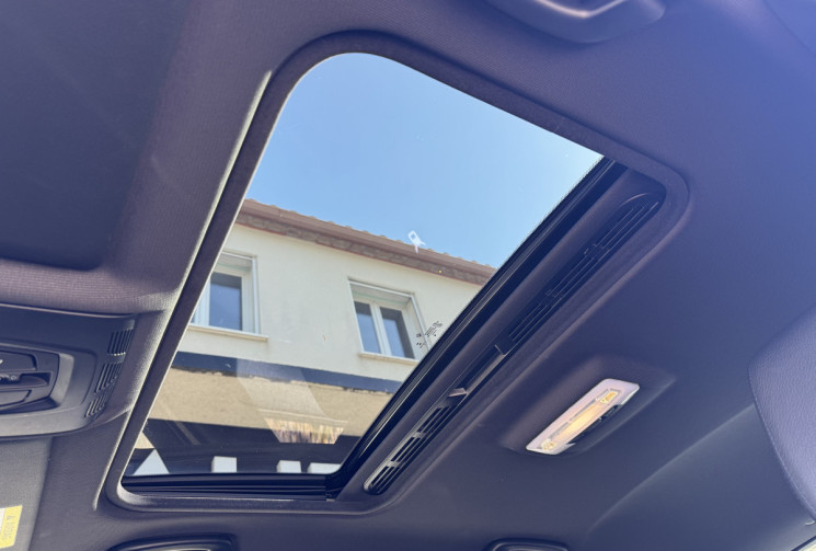 BMW Série 1 M140i xDrive 3.0i 340 F20 LCI2 / Toit ouvrant / Carplay / Camera / Harman Kardon / FR