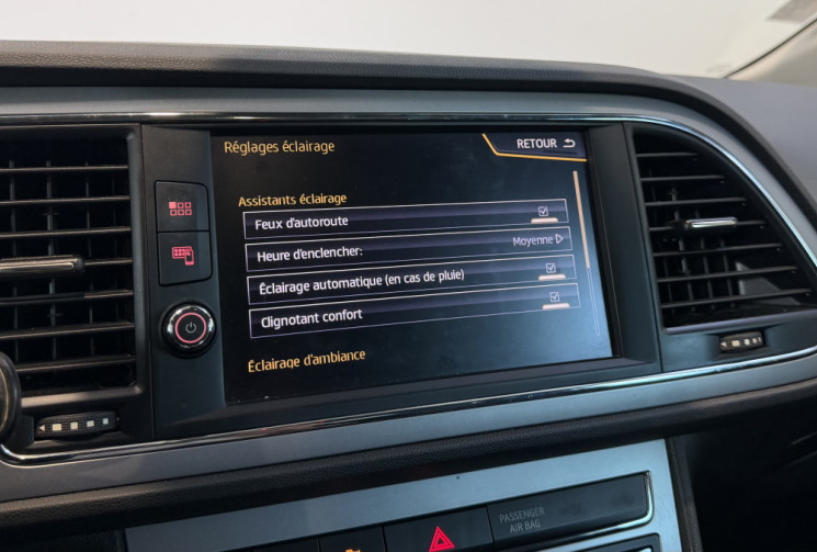 SEAT Leon Leon 2.0 TDI 150ch Xcellence - CARPLAY / LED / Toit ouvrant / Distri OK
