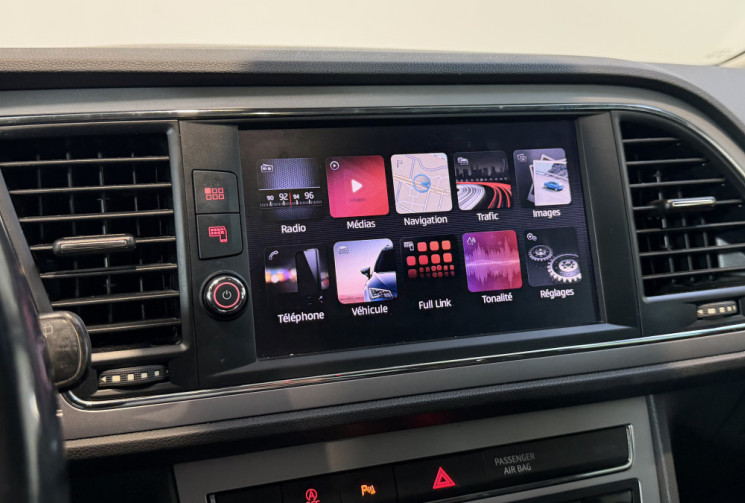 SEAT Leon Leon 2.0 TDI 150ch Xcellence - CARPLAY / LED / Toit ouvrant / Distri OK