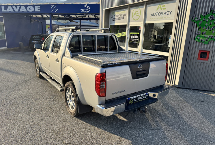 Nissan Navara Double Cabine 3.0 V6 DCI 231 BVA - Full options - couvre benne