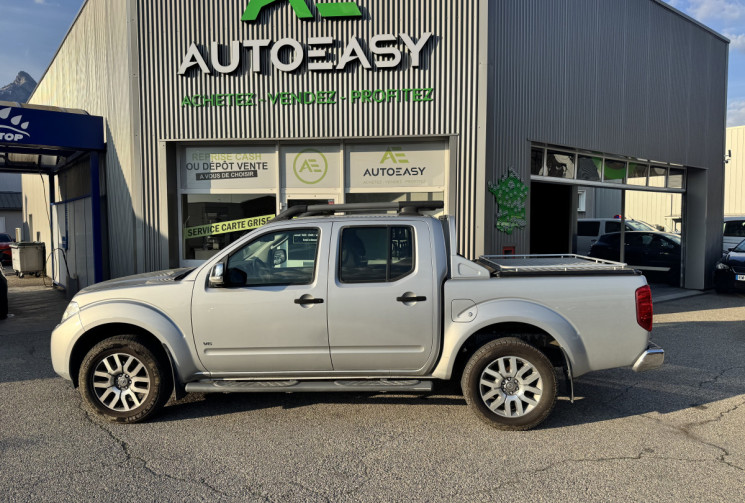 Nissan Navara Double Cabine 3.0 V6 DCI 231 BVA - Full options - couvre benne