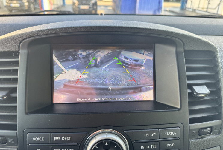 Nissan Navara Double Cabine 3.0 V6 DCI 231 BVA - Full options - couvre benne