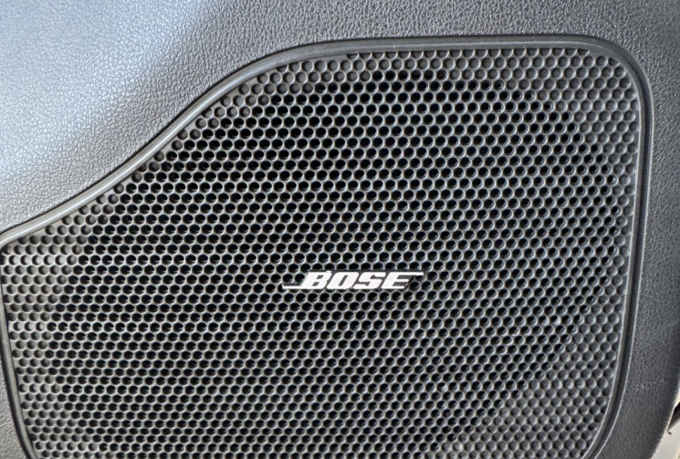 Nissan Navara Double Cabine 3.0 V6 DCI 231 BVA - Full options - couvre benne