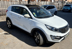 Kia Sportage 2.0 CRD AWD 4x4 136cv Premium / Boîte auto / Cuir / Toit ouvrant 