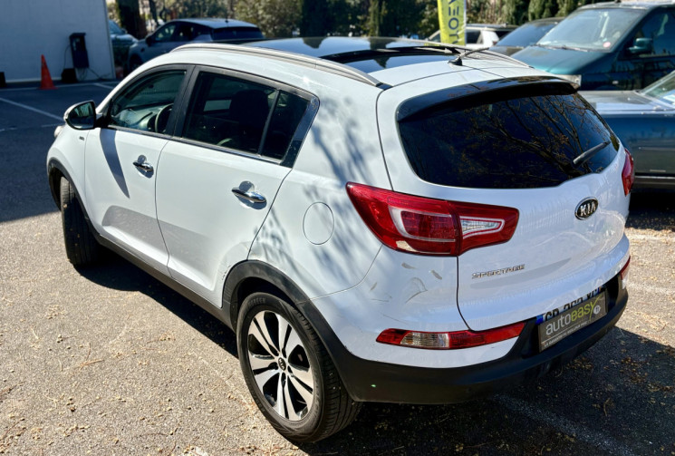 Kia Sportage 2.0 CRD AWD 4x4 136cv Premium / Boîte auto / Cuir / Toit ouvrant 