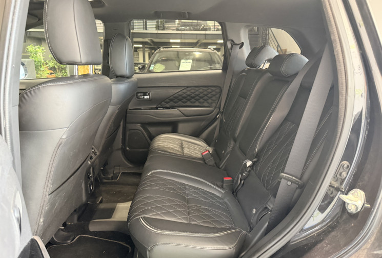 Mitsubishi OUTLANDER PHEV Twin Motor Instyle 4WD Euro6d-T EVA