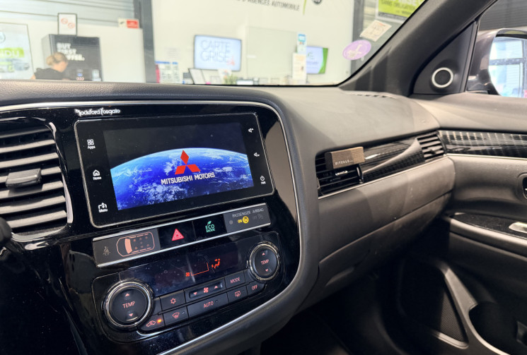 Mitsubishi OUTLANDER PHEV Twin Motor Instyle 4WD Euro6d-T EVA
