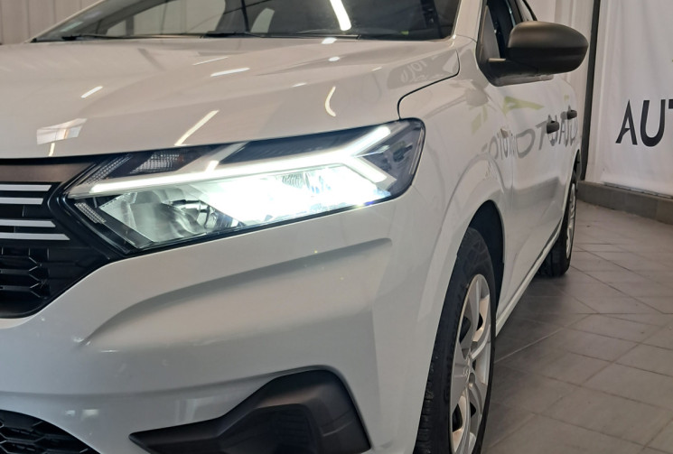 Dacia Sandero  III (BJI) 1.0 SCe 65 Essential -24 - 1 ère main  - suivi entretien - parfait état - 