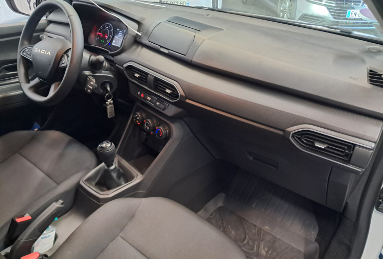 Dacia Sandero  III (BJI) 1.0 SCe 65 Essential -24 - 1 ère main  - suivi entretien - parfait état - 