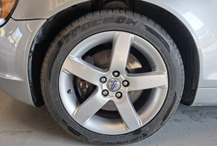 Volvo C70  II CC 2.0 D 16V 136 PREMIUM EDITION