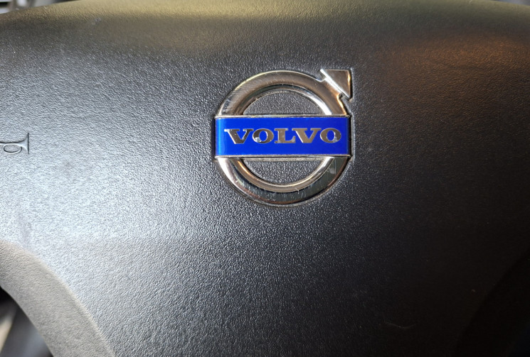 Volvo C70  II CC 2.0 D 16V 136 PREMIUM EDITION