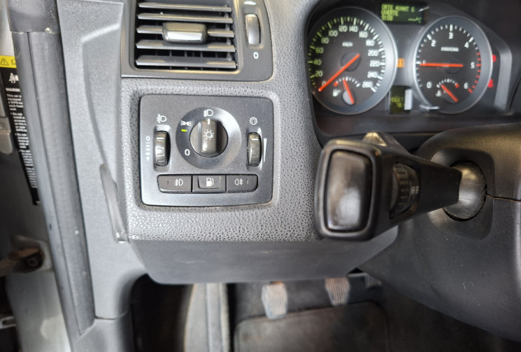 Volvo C70  II CC 2.0 D 16V 136 PREMIUM EDITION