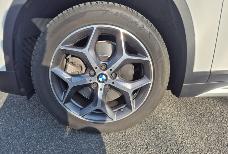 BMW X1 20i 192ch Sdrive Xline Toit ouvrant panoramique / Attelage