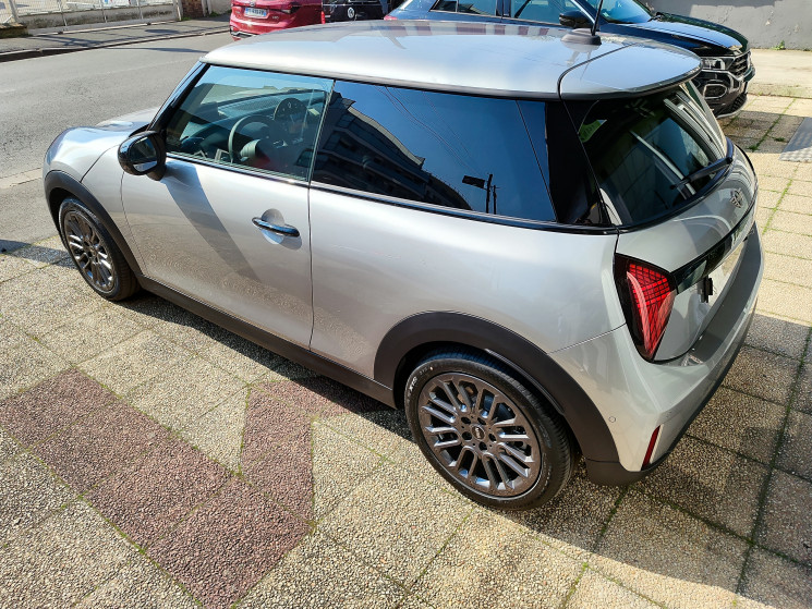 Mini Cooper  4 /1.5  DKG7 156 cv / Classic / GARANTIE CONSTRUCTEUR 2028