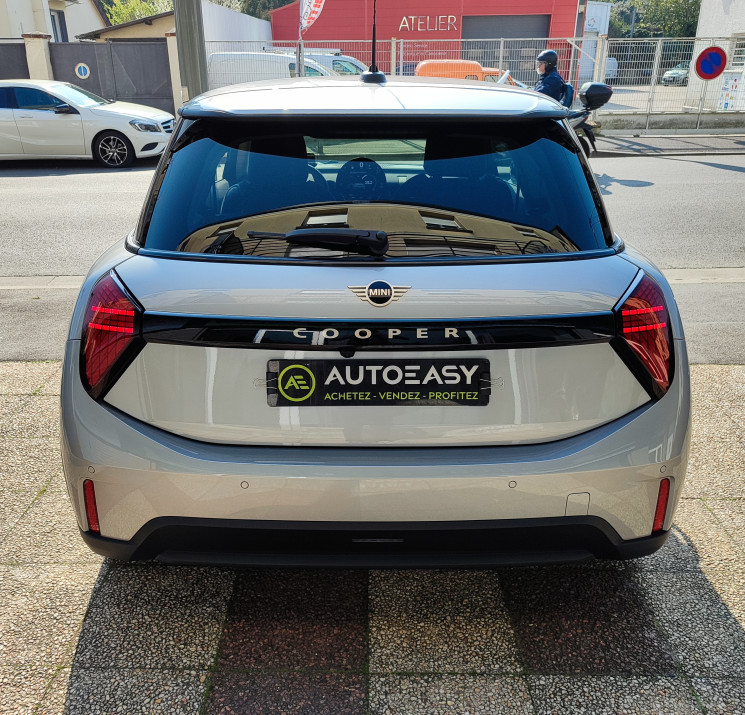 Mini Cooper  4 /1.5  DKG7 156 cv / Classic / GARANTIE CONSTRUCTEUR 2028