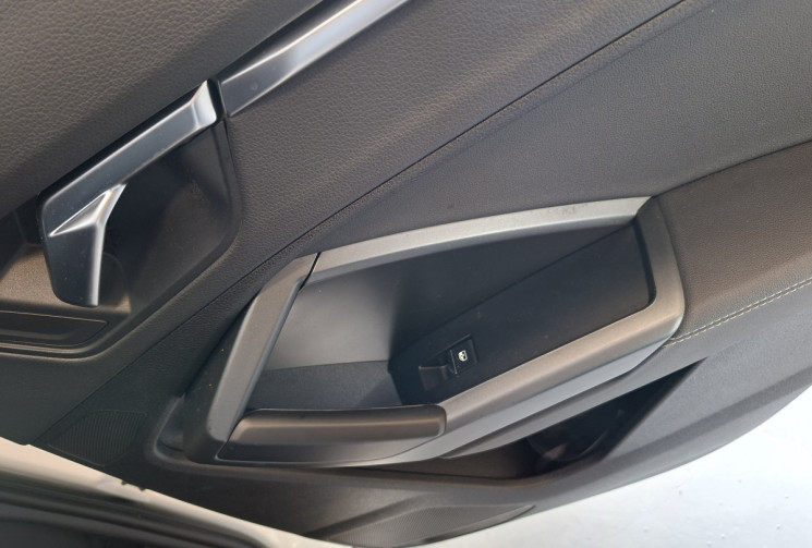 Audi Q3 Série 2 35 2.0 TDI 16V S LINE Tronic7 150 cv