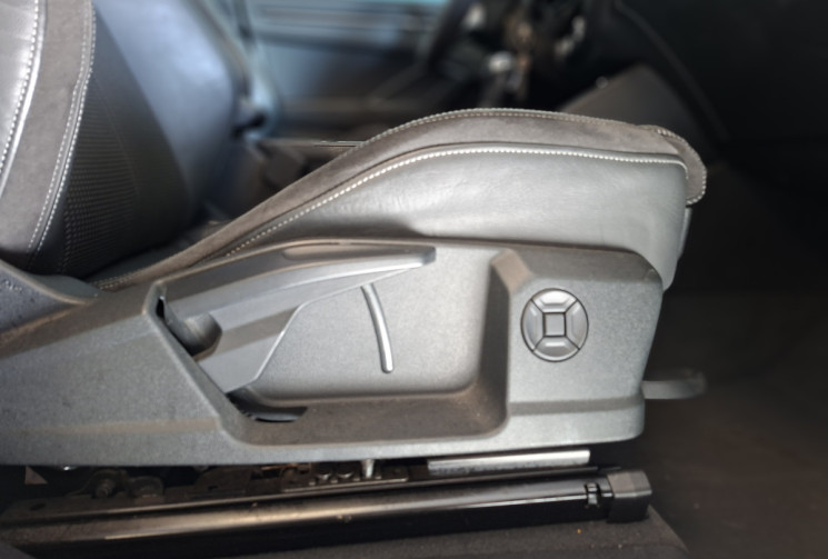 Audi Q3 Série 2 35 2.0 TDI 16V S LINE Tronic7 150 cv