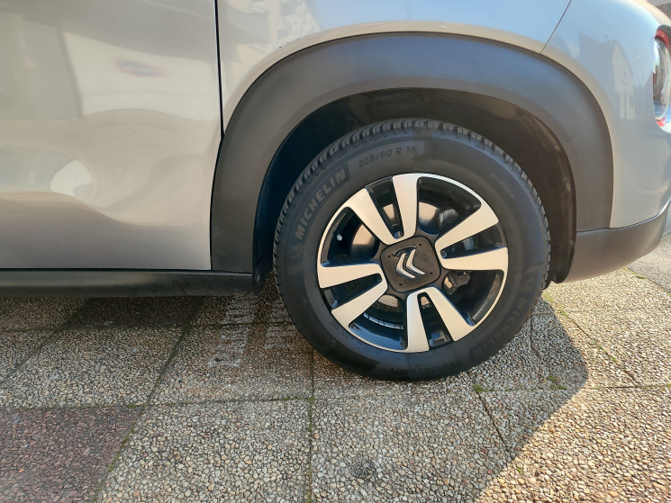 Citroën C3 Aircross 110 SS BVM6 Shine / DITRI OK / SUIVI CITROEN