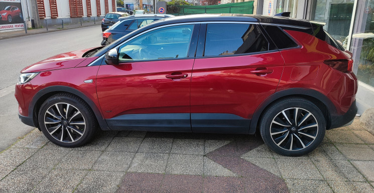 Opel Grandland X 1.6 i 300 PHEV 4x4 EAT8 200 cv / Ultimate 