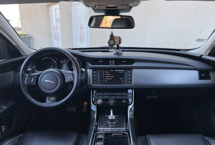 Jaguar XF 2.0 D 16V 180 cv Boîte auto