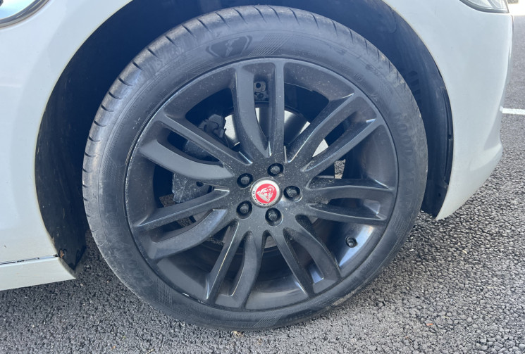 Jaguar XF 2.0 D 16V 180 cv Boîte auto