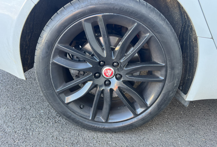 Jaguar XF 2.0 D 16V 180 cv Boîte auto