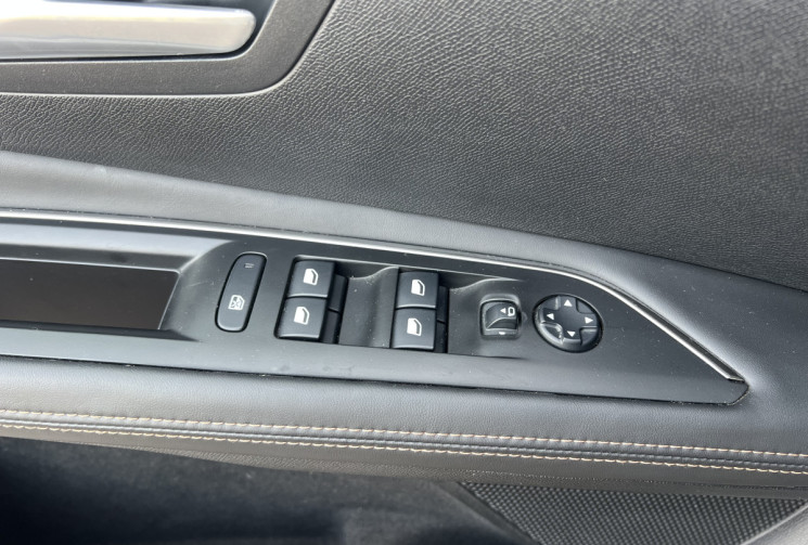 Peugeot 3008 1.2 i S&S 130 cv BVM6 GT LINE