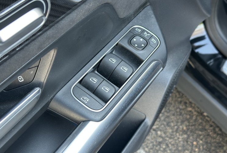 Mercedes GLA 200 d 150 ch 8G-DCT AMG Line Premium Plus / Full Options / Garantie 06/2027