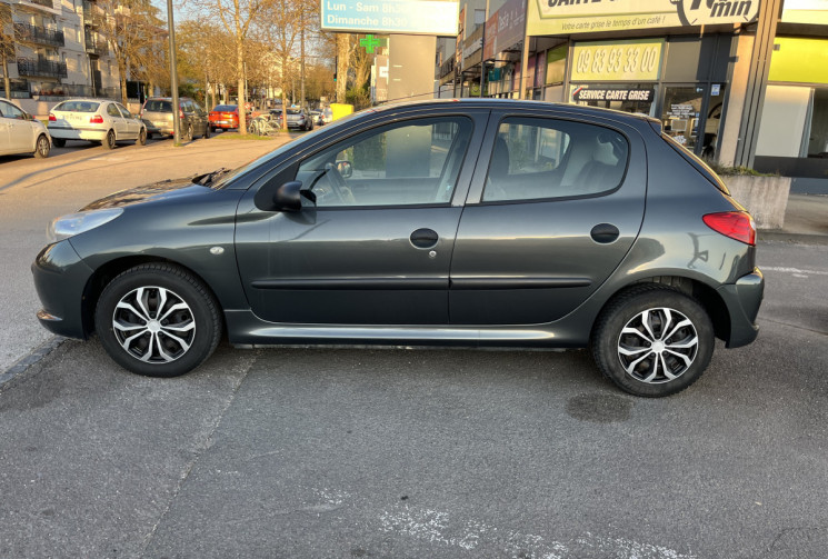 Peugeot 206+ 1.4 HDi Blue Lion 70 cv