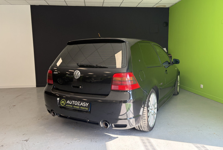 Volkswagen Golf 4 R32 3.2i V6 4MOTION