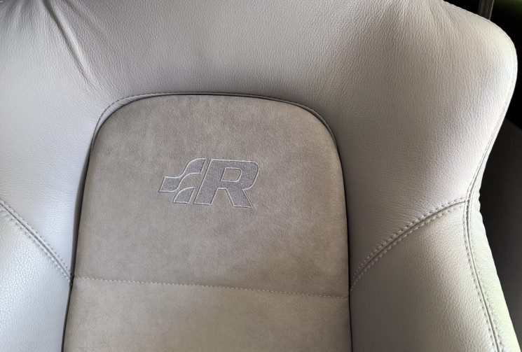 Volkswagen Golf 4 R32 3.2i V6 4MOTION