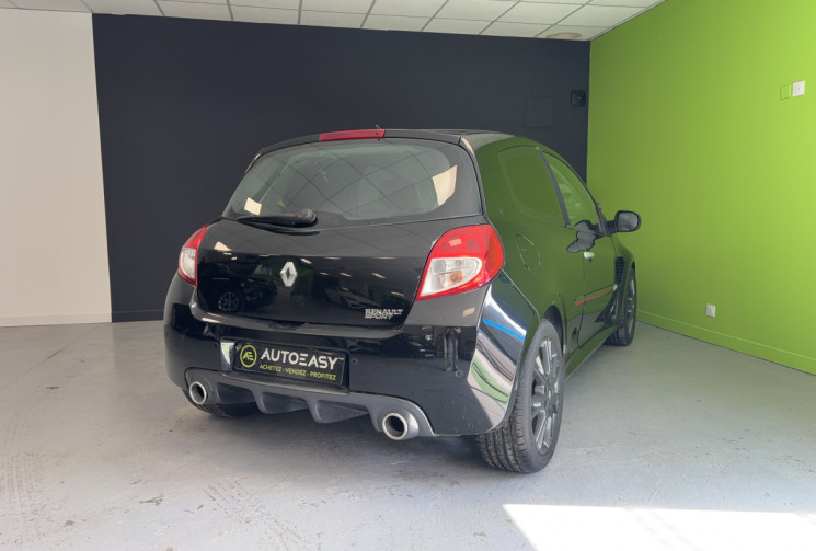 Renault Clio III RS 198ch 