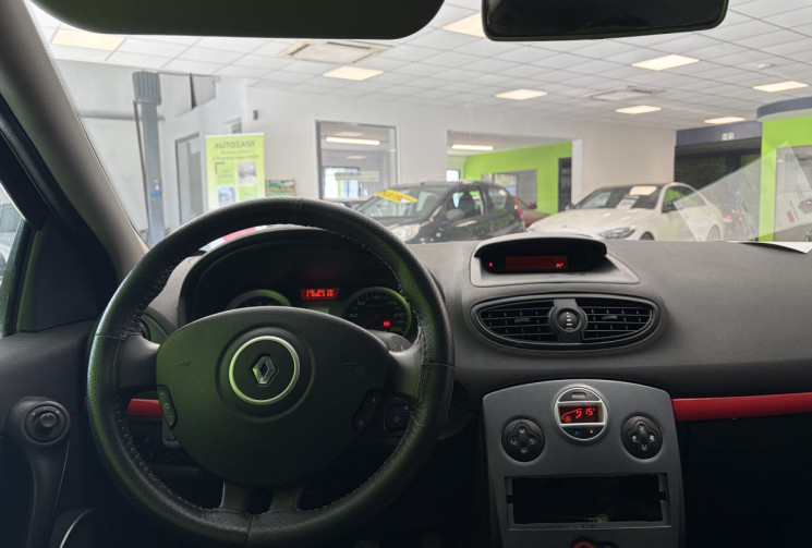 Renault Clio III RS 2.0 16V 197 CH WORLD SERIES