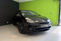 Renault Clio III RS 2.0 16V 197 CH WORLD SERIES