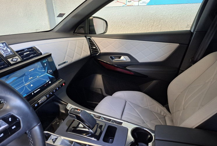 DS DS 7 Crossback  E-tense 300 ETA8 Plug in Hybrid 4X4 RIVOLI