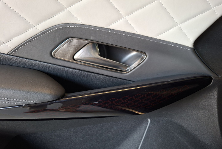 DS DS 7 Crossback  E-tense 300 ETA8 Plug in Hybrid 4X4 RIVOLI