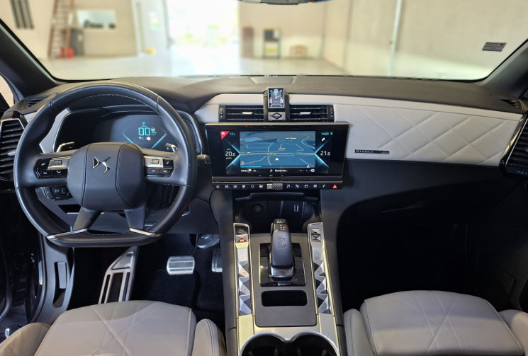 DS DS 7 Crossback  E-tense 300 ETA8 Plug in Hybrid 4X4 RIVOLI